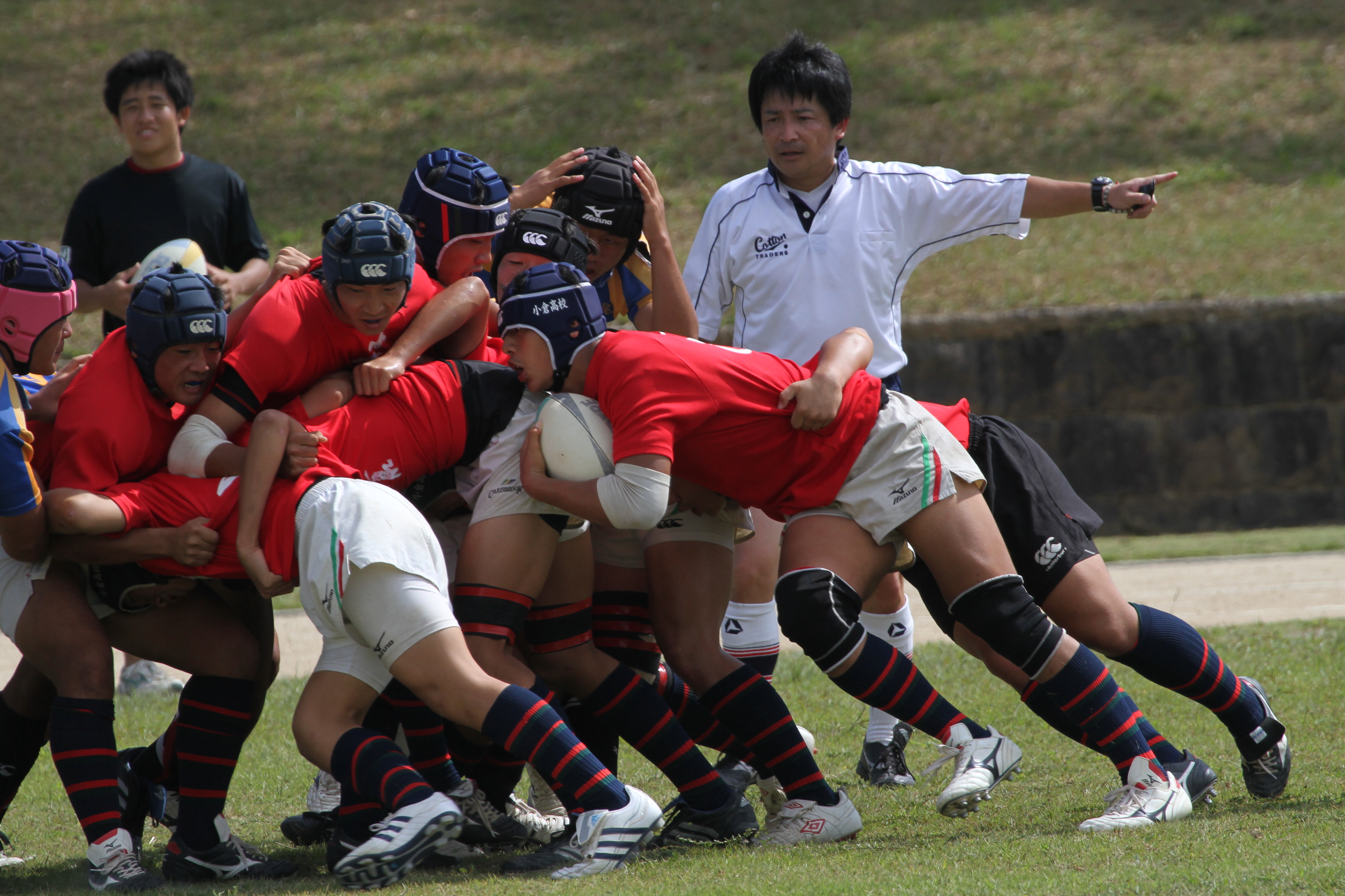 http://kokura-rugby.sakura.ne.jp/2010.10.11-7.JPG