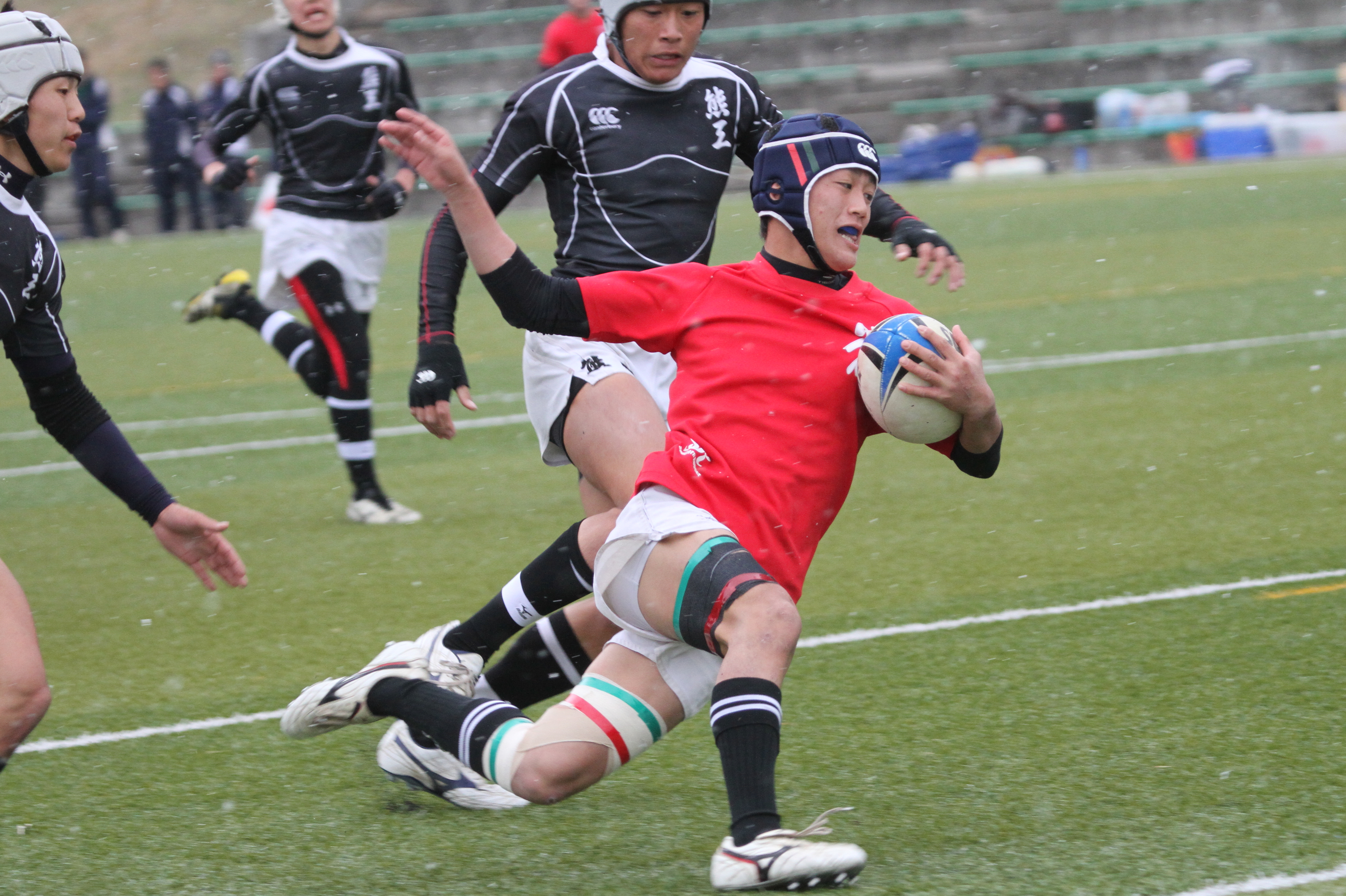http://kokura-rugby.sakura.ne.jp/2010.12.26-7A.JPG
