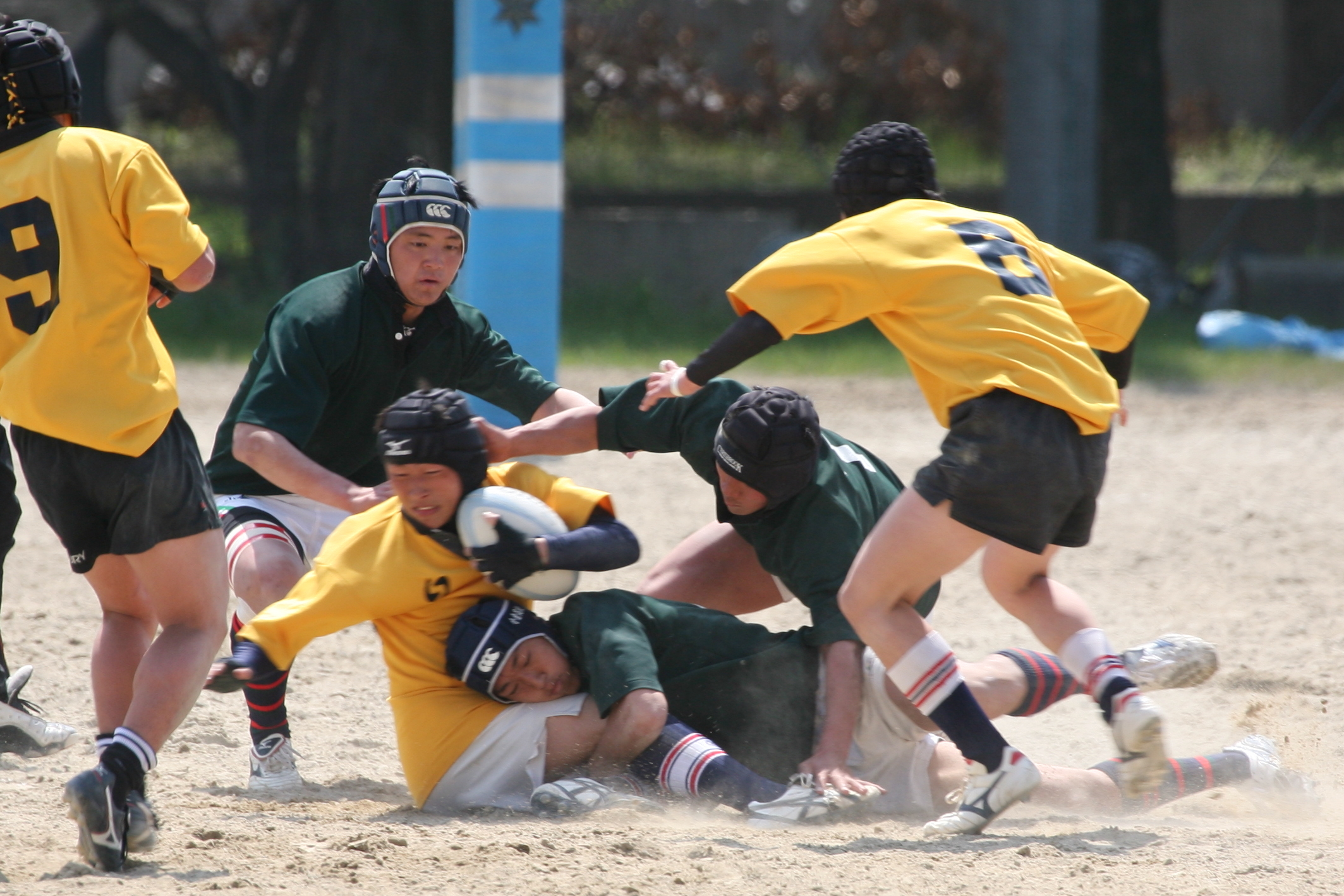 http://kokura-rugby.sakura.ne.jp/2010.3.28-%EF%BC%96.JPG