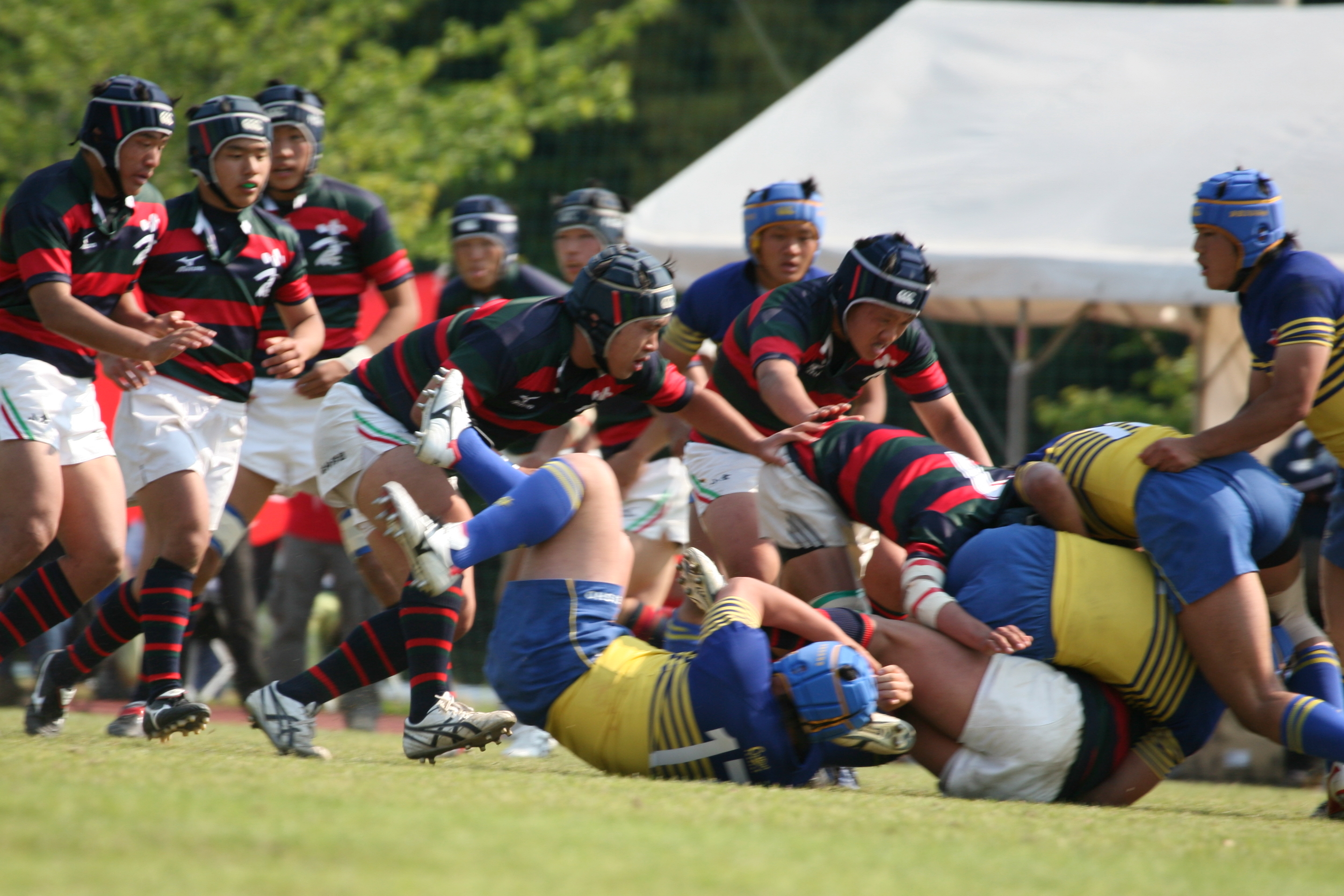 http://kokura-rugby.sakura.ne.jp/2010.5.1-6.JPG