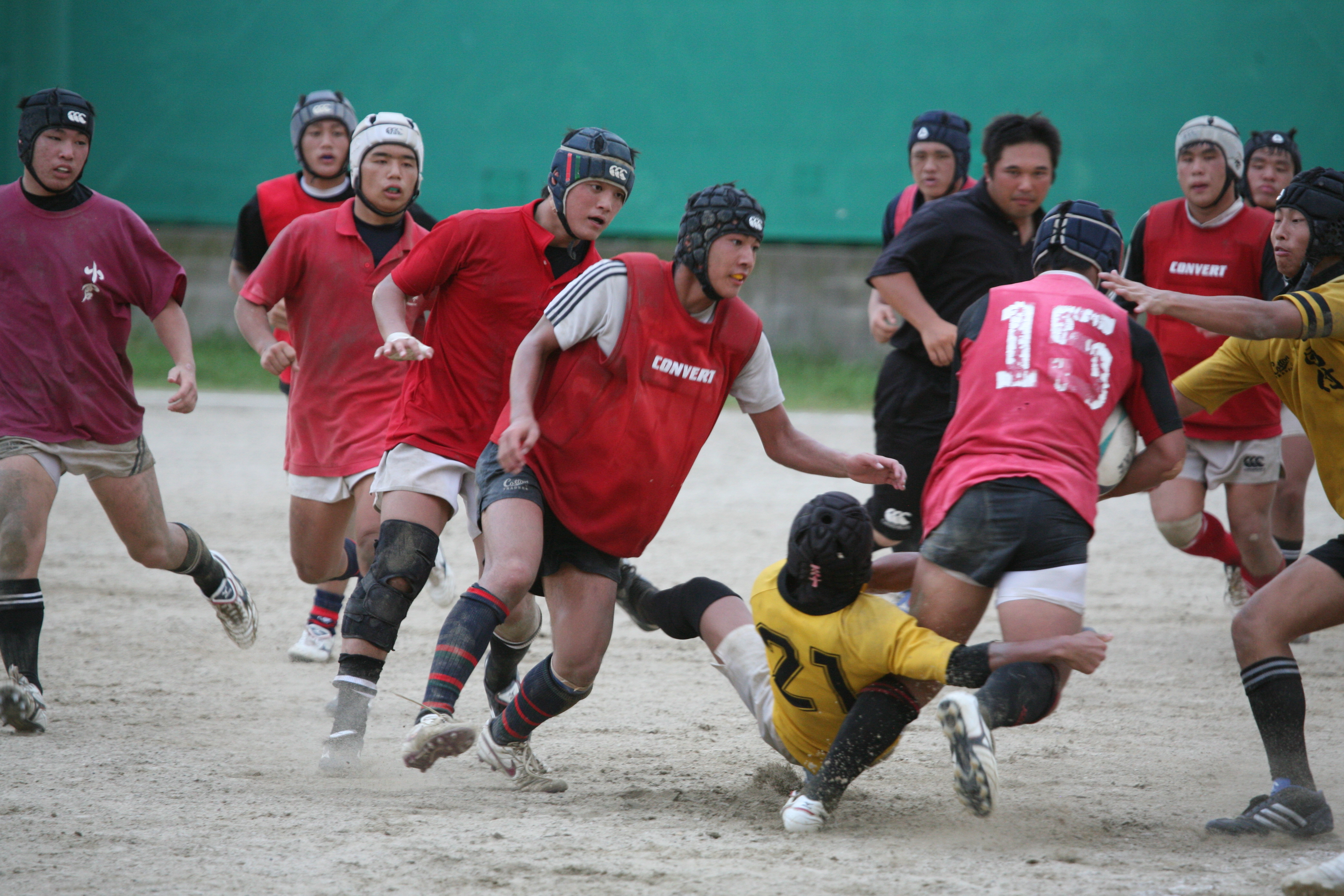 http://kokura-rugby.sakura.ne.jp/2010.7.31%E7%B7%B4%E7%BF%92%E9%A2%A8%E6%99%AF-6.JPG
