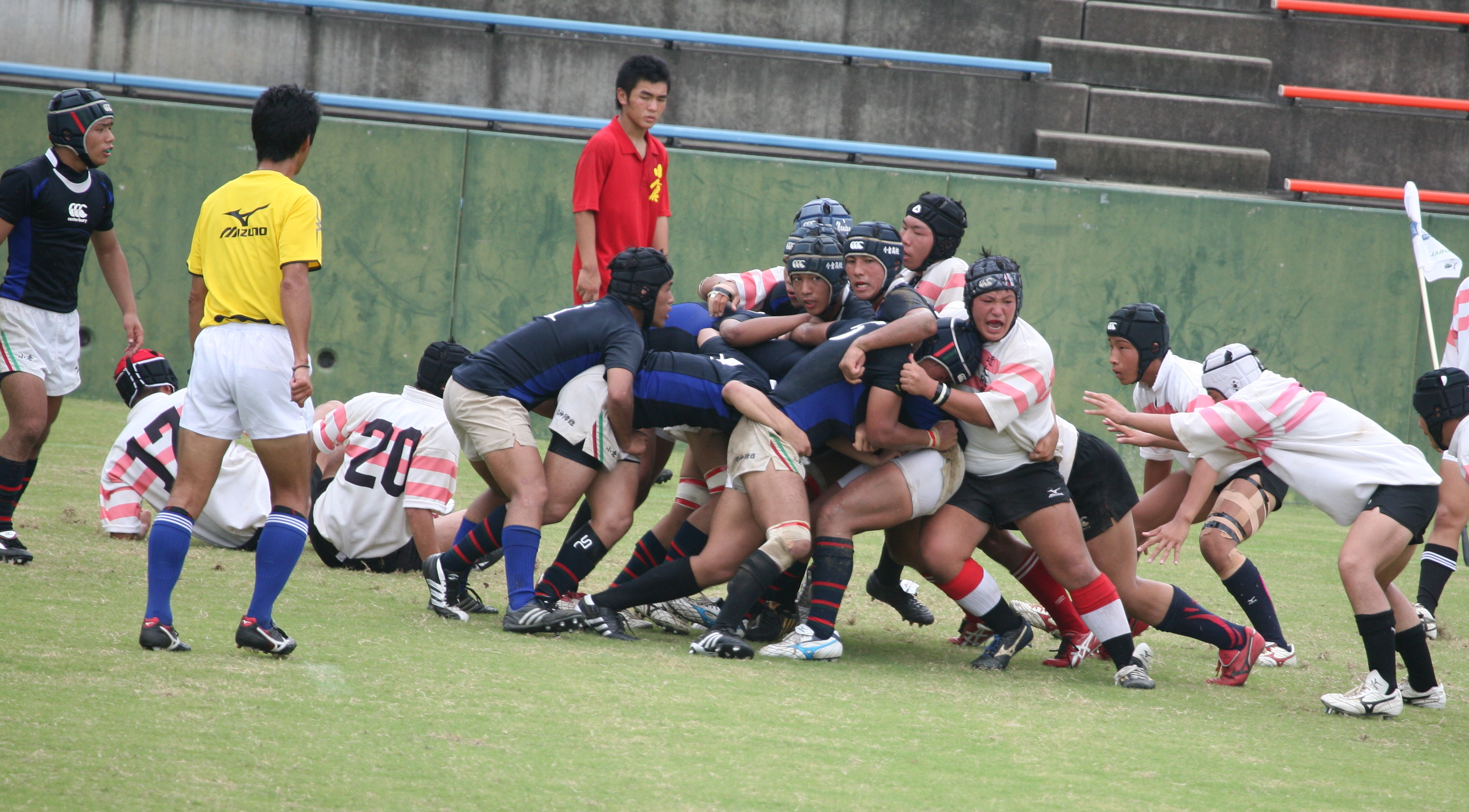 http://kokura-rugby.sakura.ne.jp/2010.9.20I-1.JPG