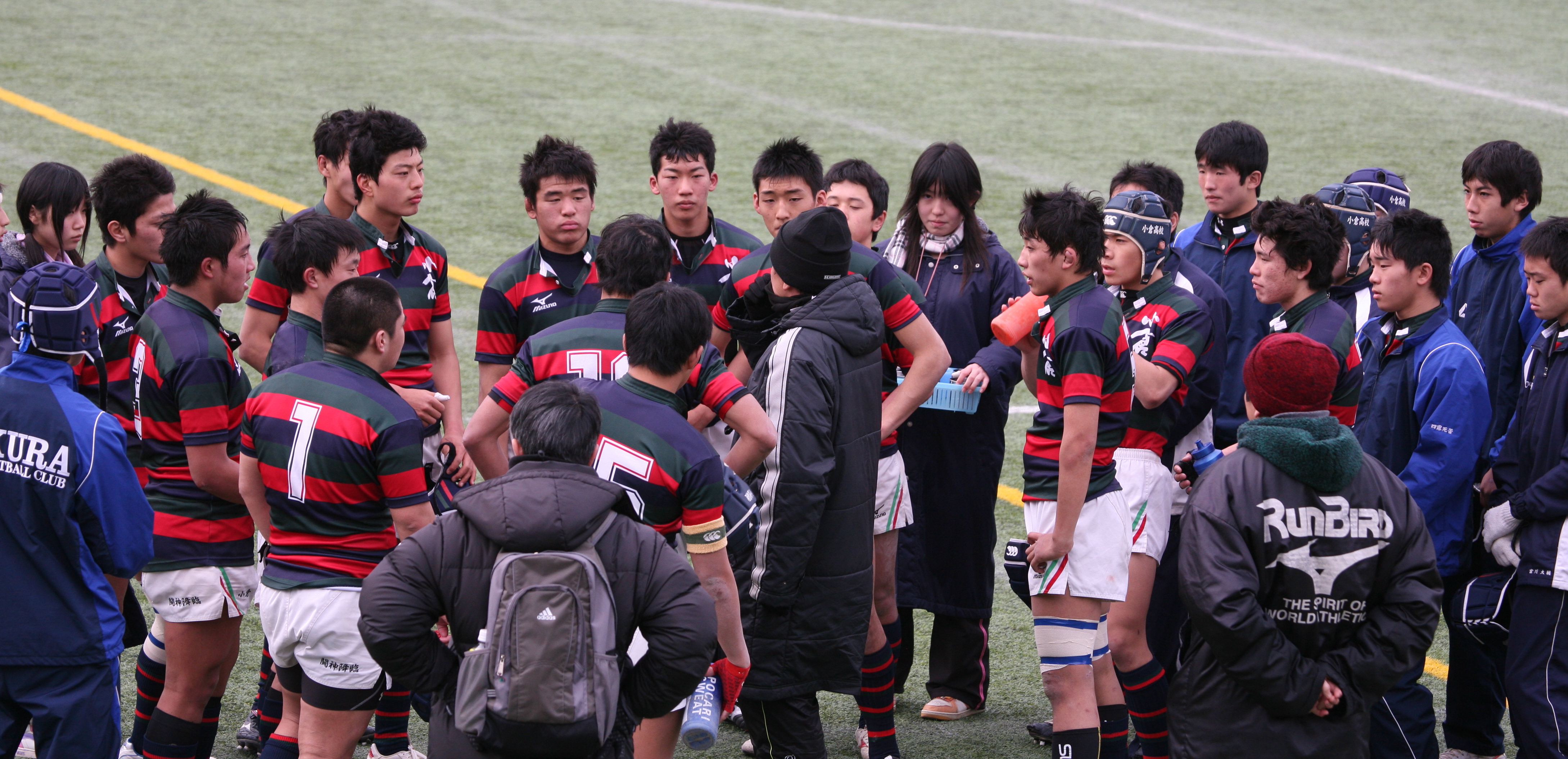 http://kokura-rugby.sakura.ne.jp/2011.1.231-B.JPG