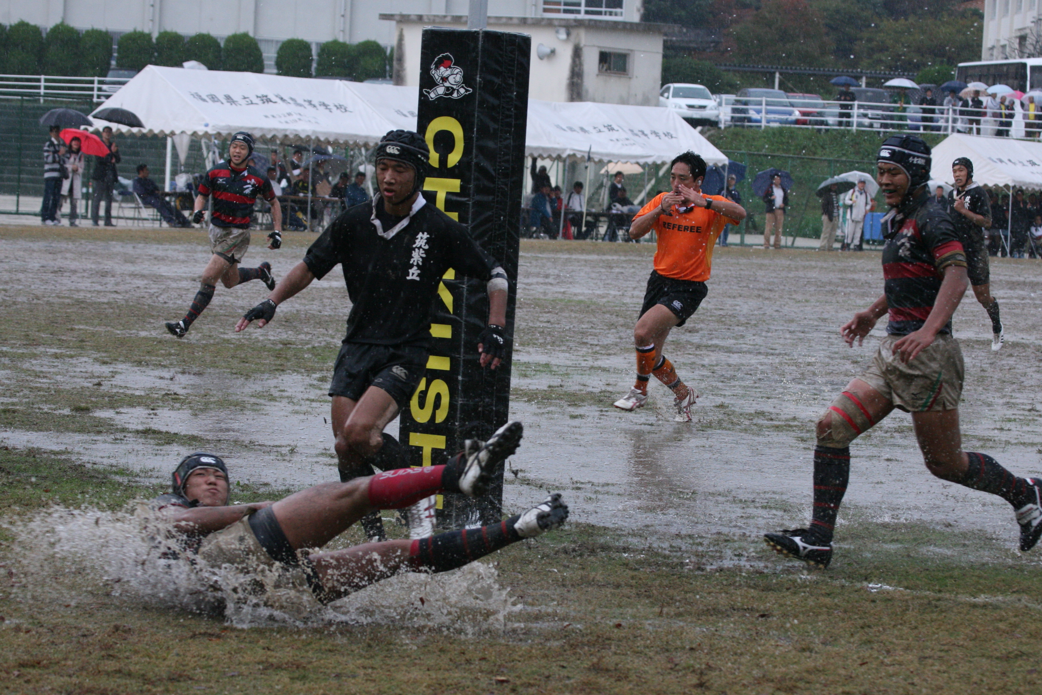 http://kokura-rugby.sakura.ne.jp/2011.10-30-19.JPG
