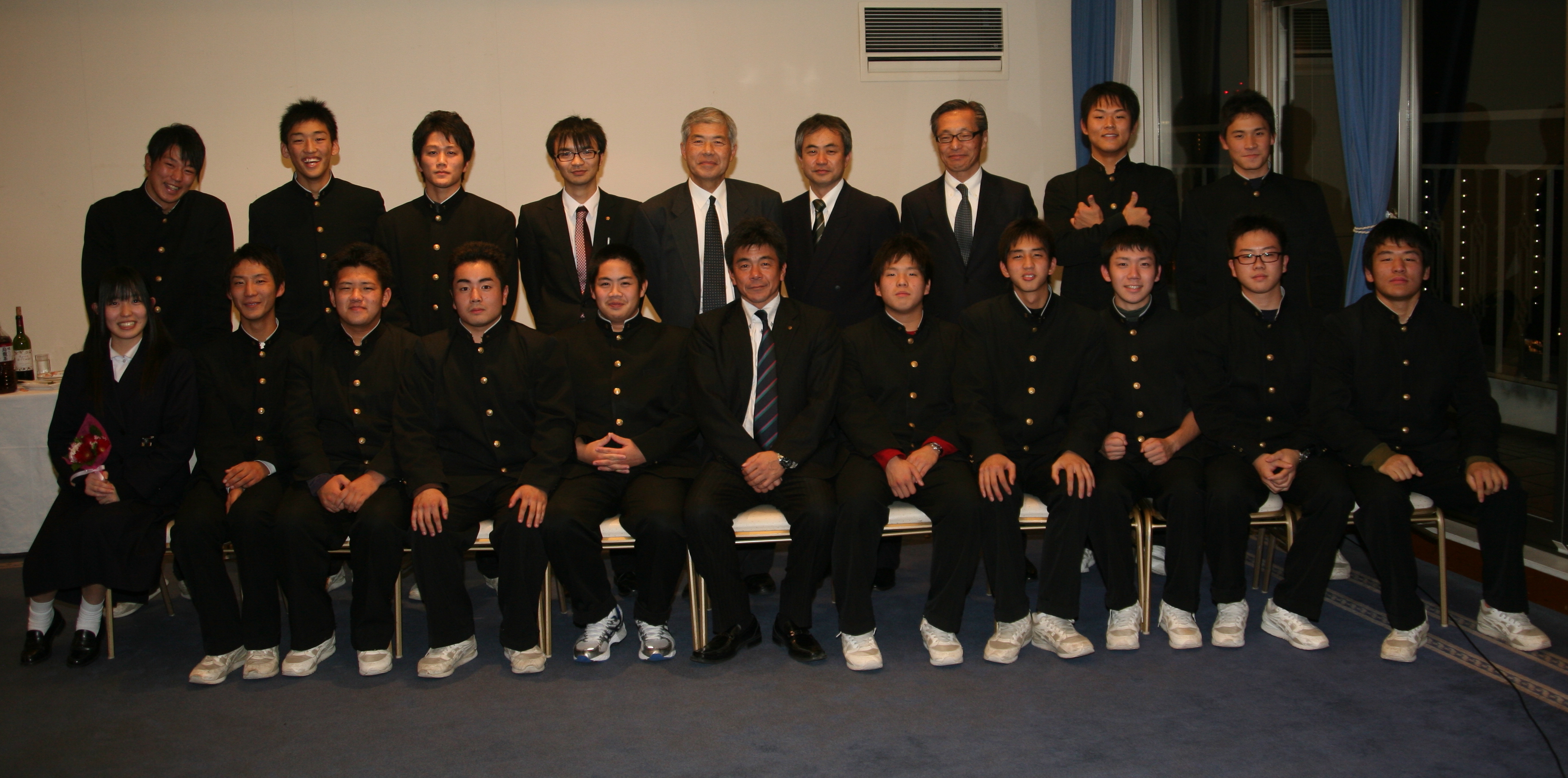 http://kokura-rugby.sakura.ne.jp/2011.12.10-A.JPG