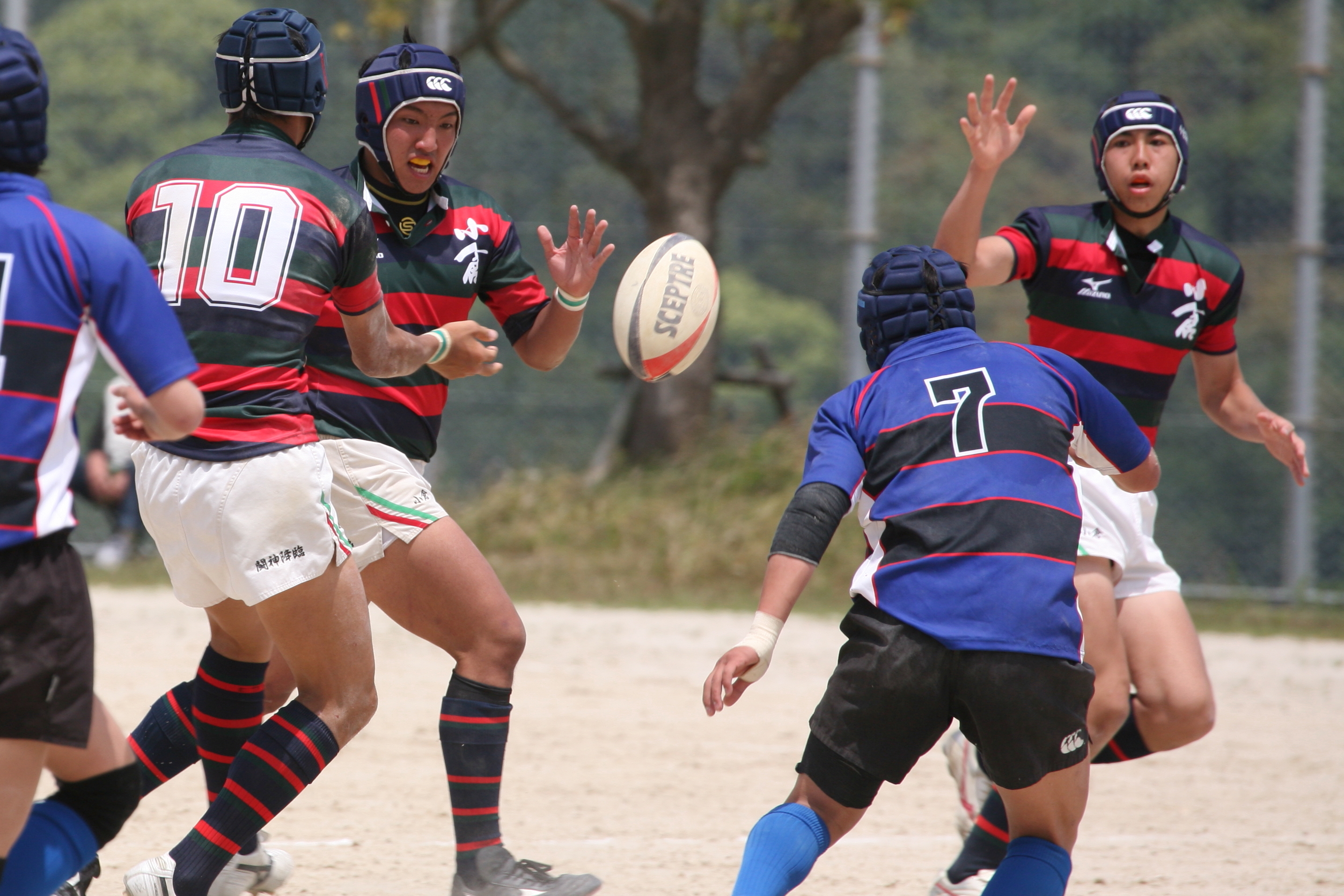 http://kokura-rugby.sakura.ne.jp/2011.5.15-7.JPG