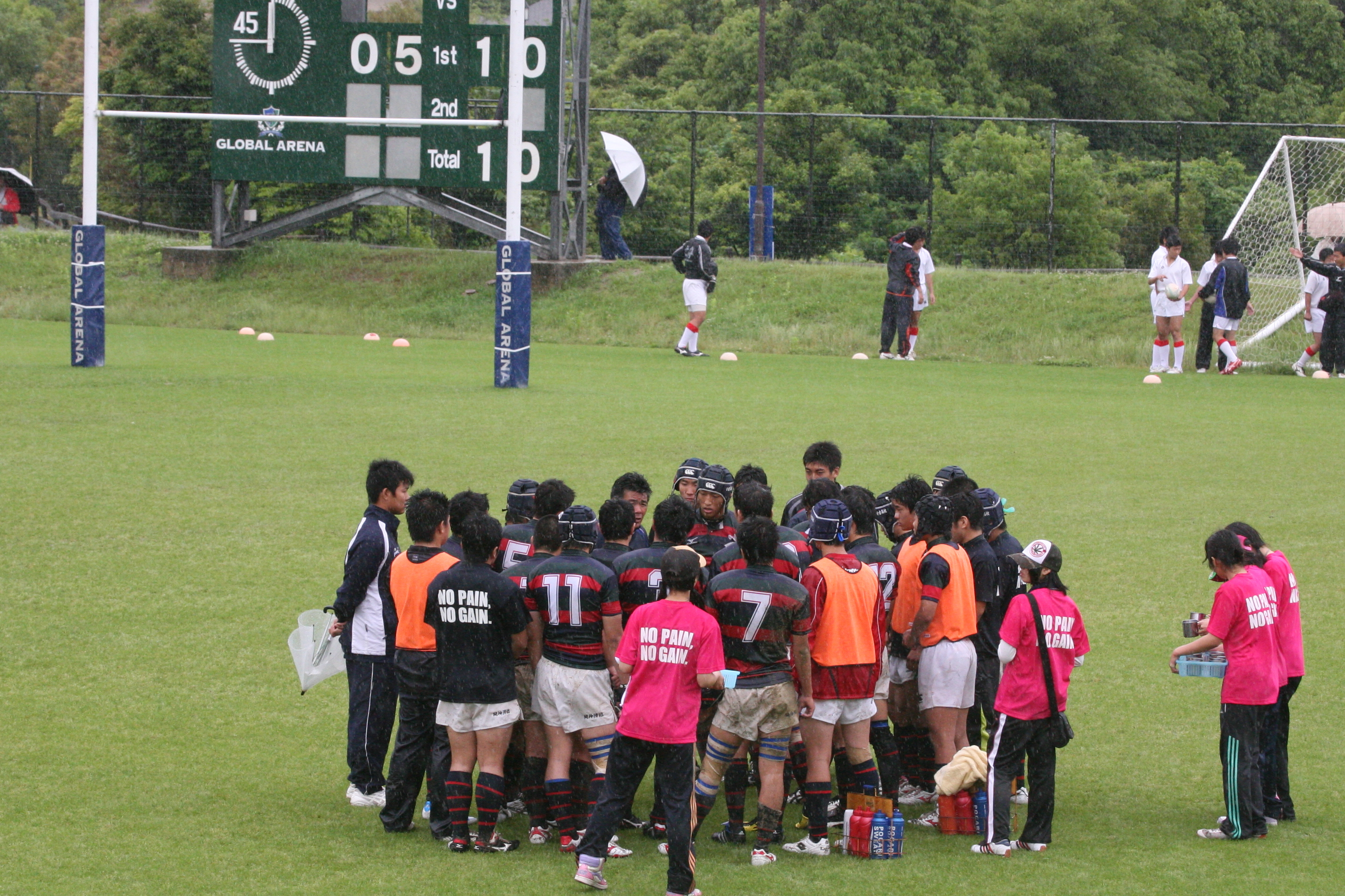 http://kokura-rugby.sakura.ne.jp/2011.5.29-9.JPG