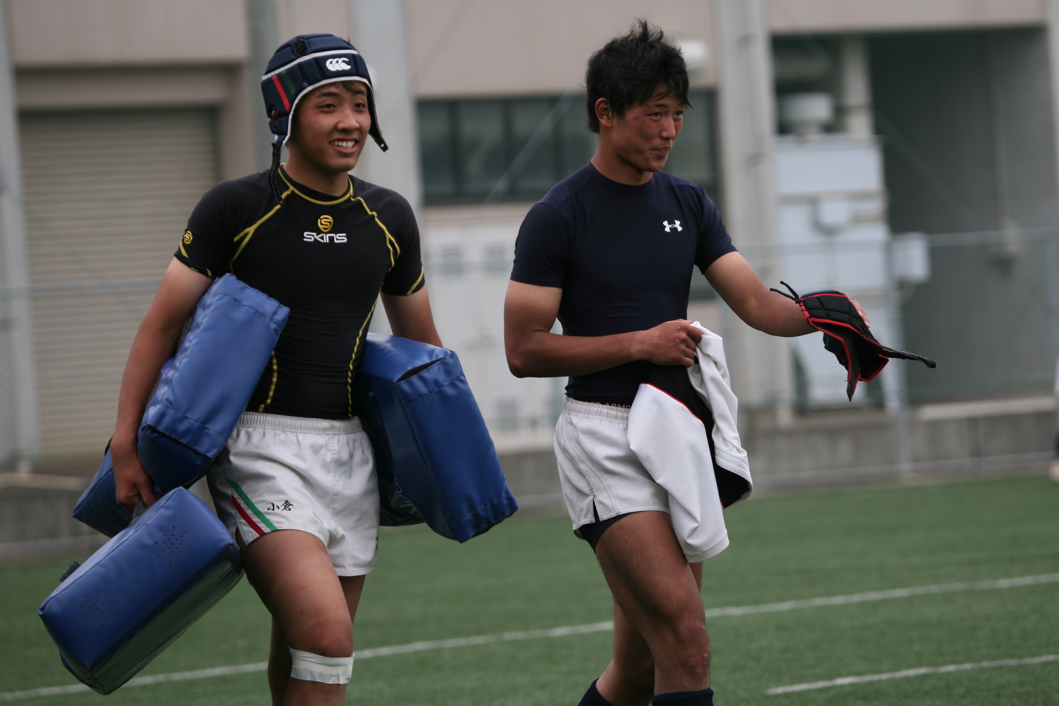 http://kokura-rugby.sakura.ne.jp/2011.5.4-10.JPG