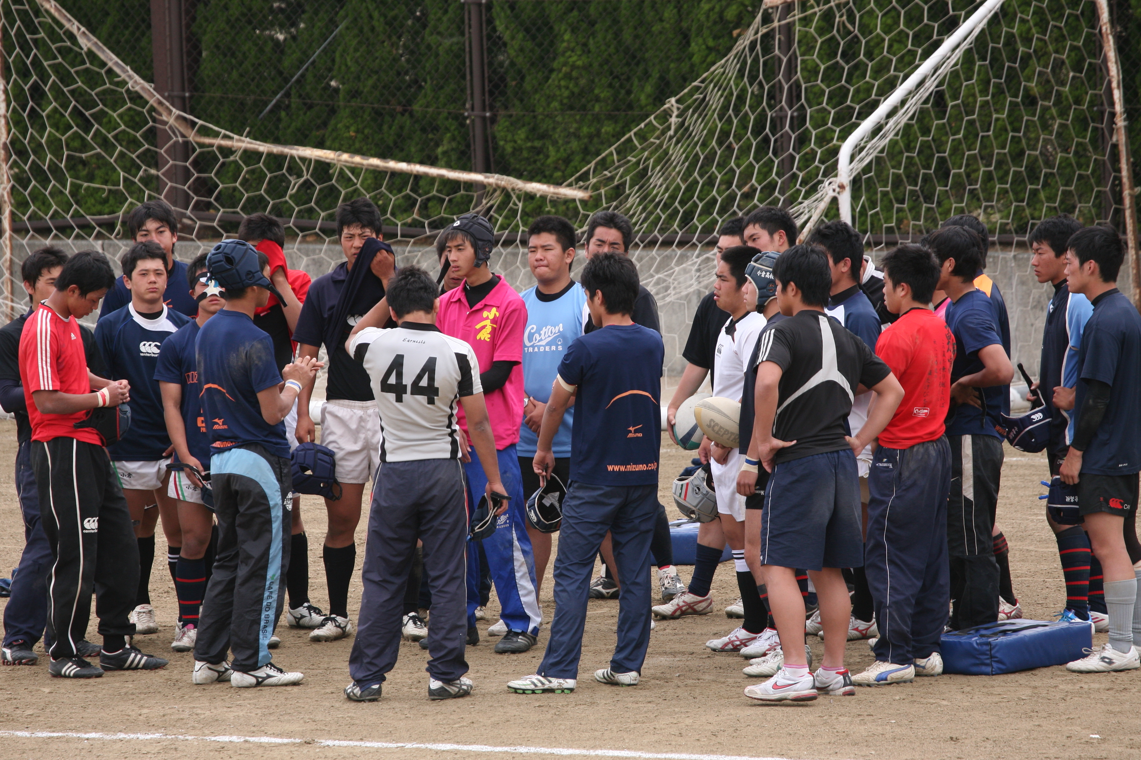 http://kokura-rugby.sakura.ne.jp/2011.5.5-2.JPG