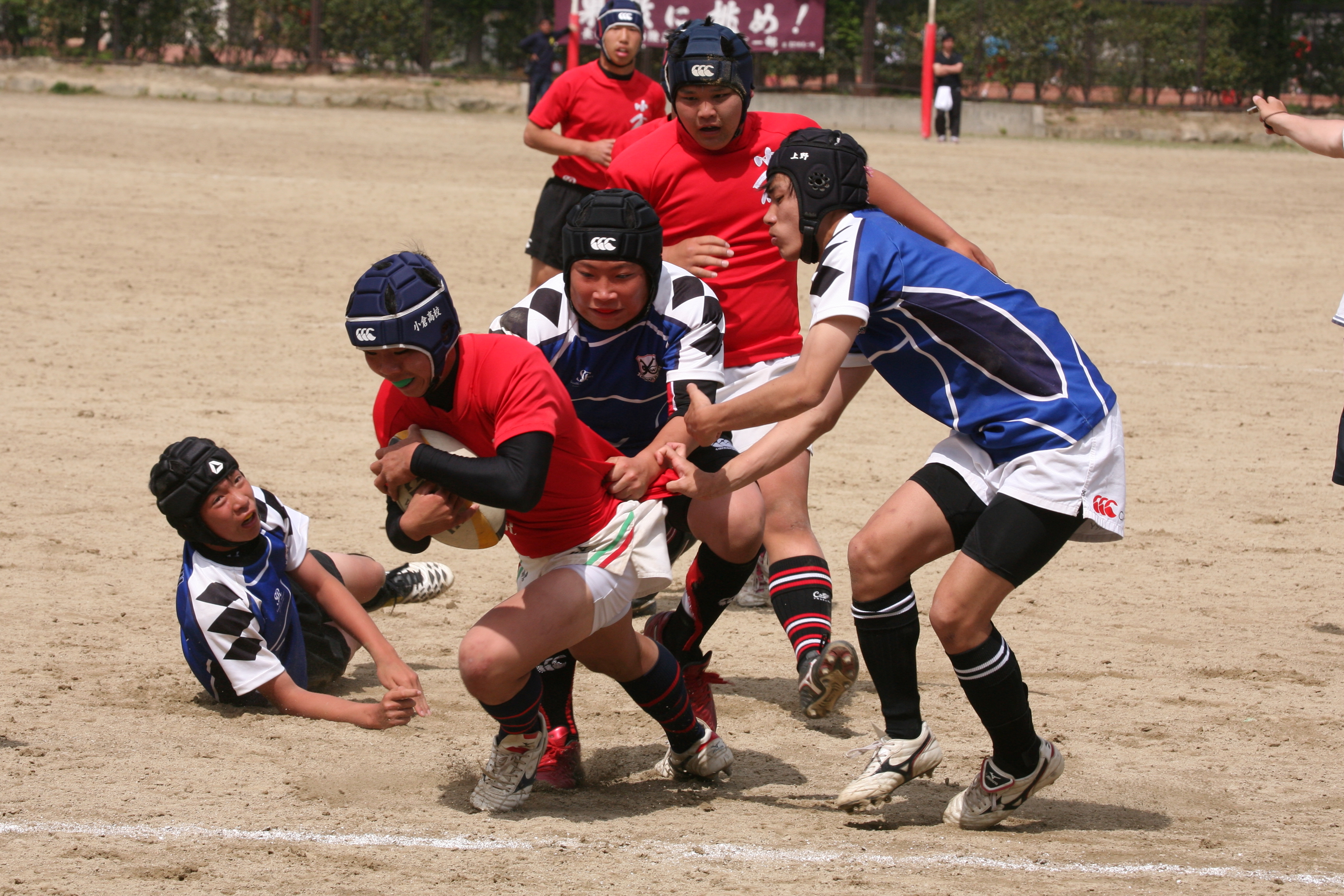 http://kokura-rugby.sakura.ne.jp/2011.5.5-5.JPG