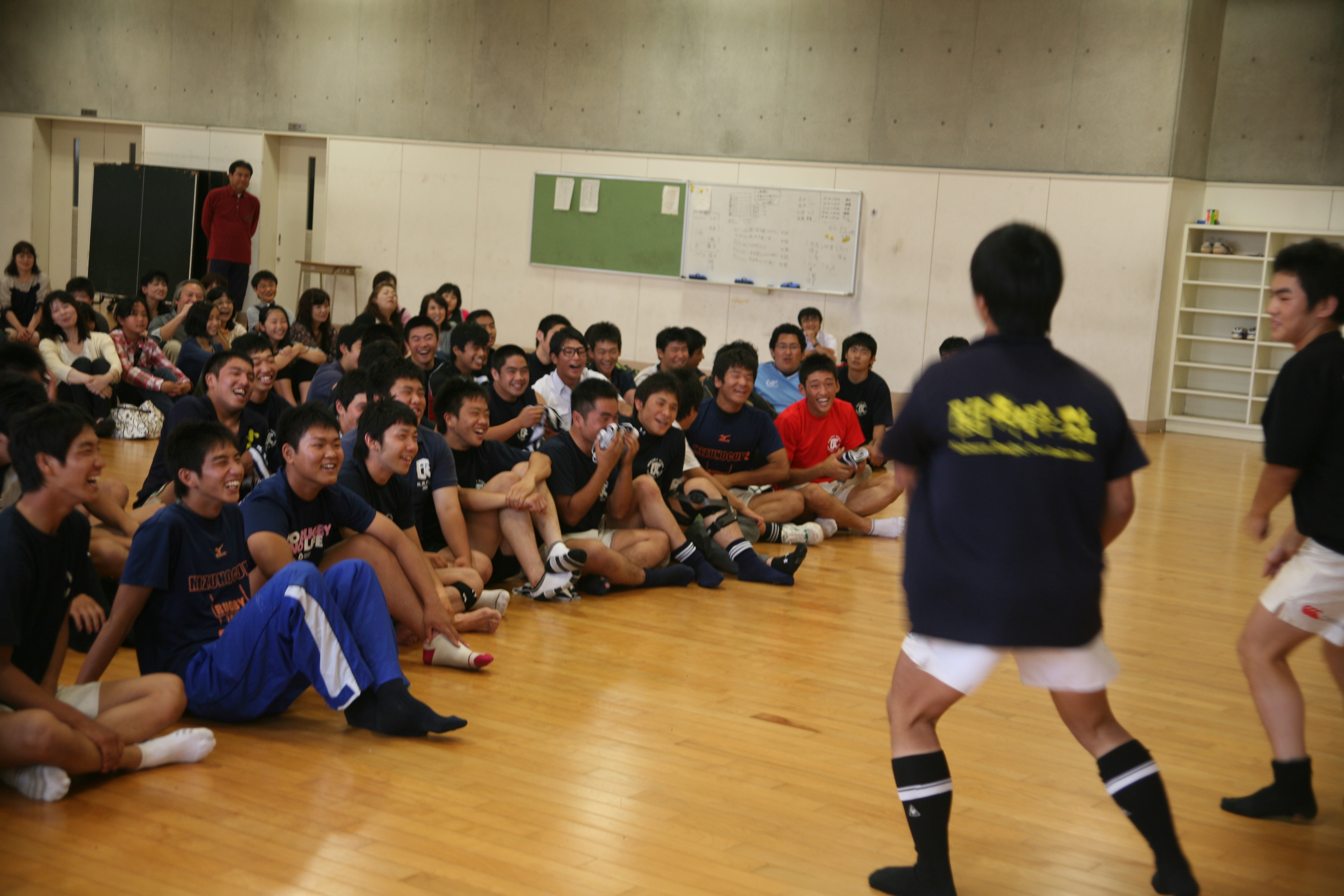 http://kokura-rugby.sakura.ne.jp/2011.6.12-12.JPG