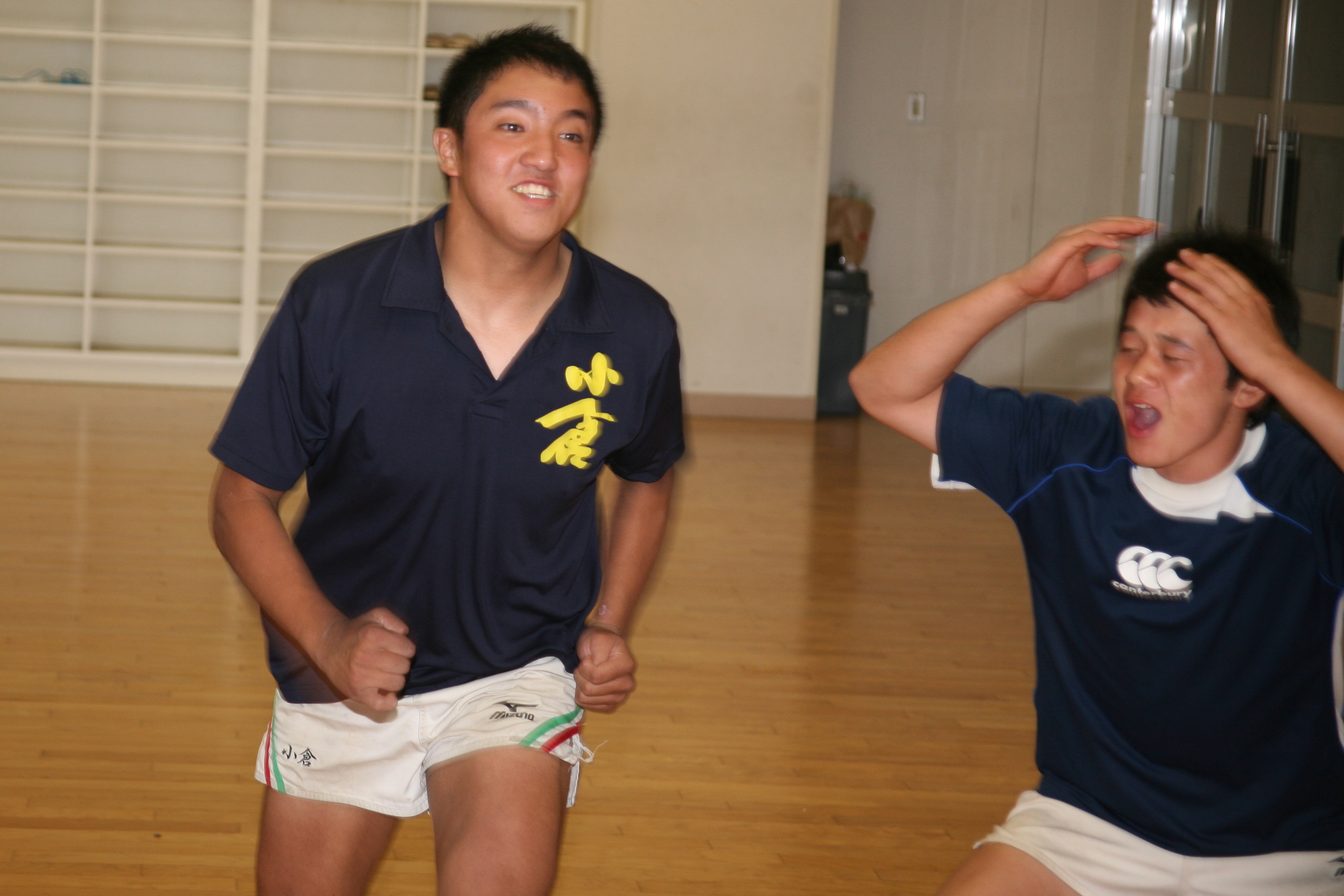 http://kokura-rugby.sakura.ne.jp/2011.6.12-9.JPG
