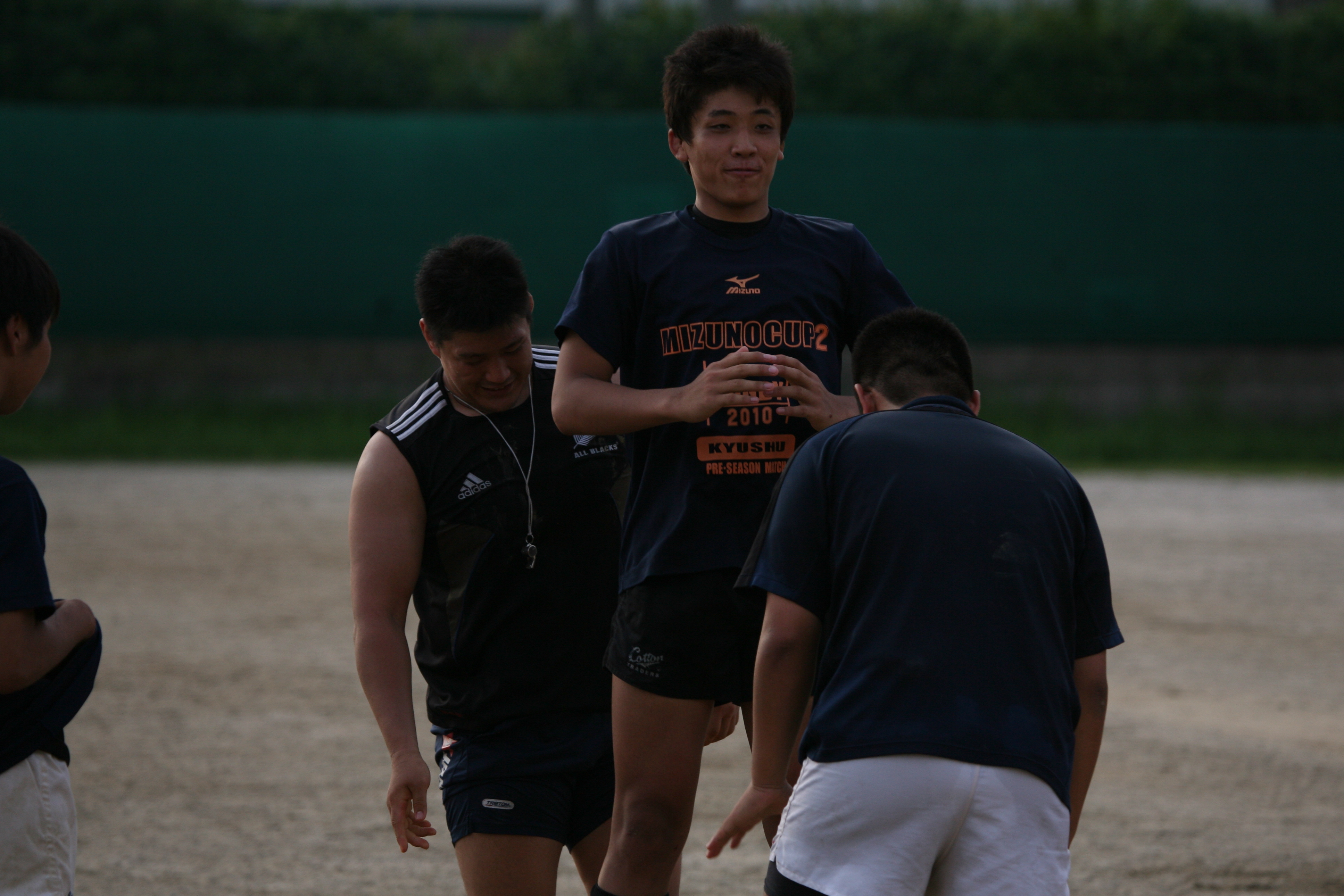 http://kokura-rugby.sakura.ne.jp/2011.7.28-12.JPG