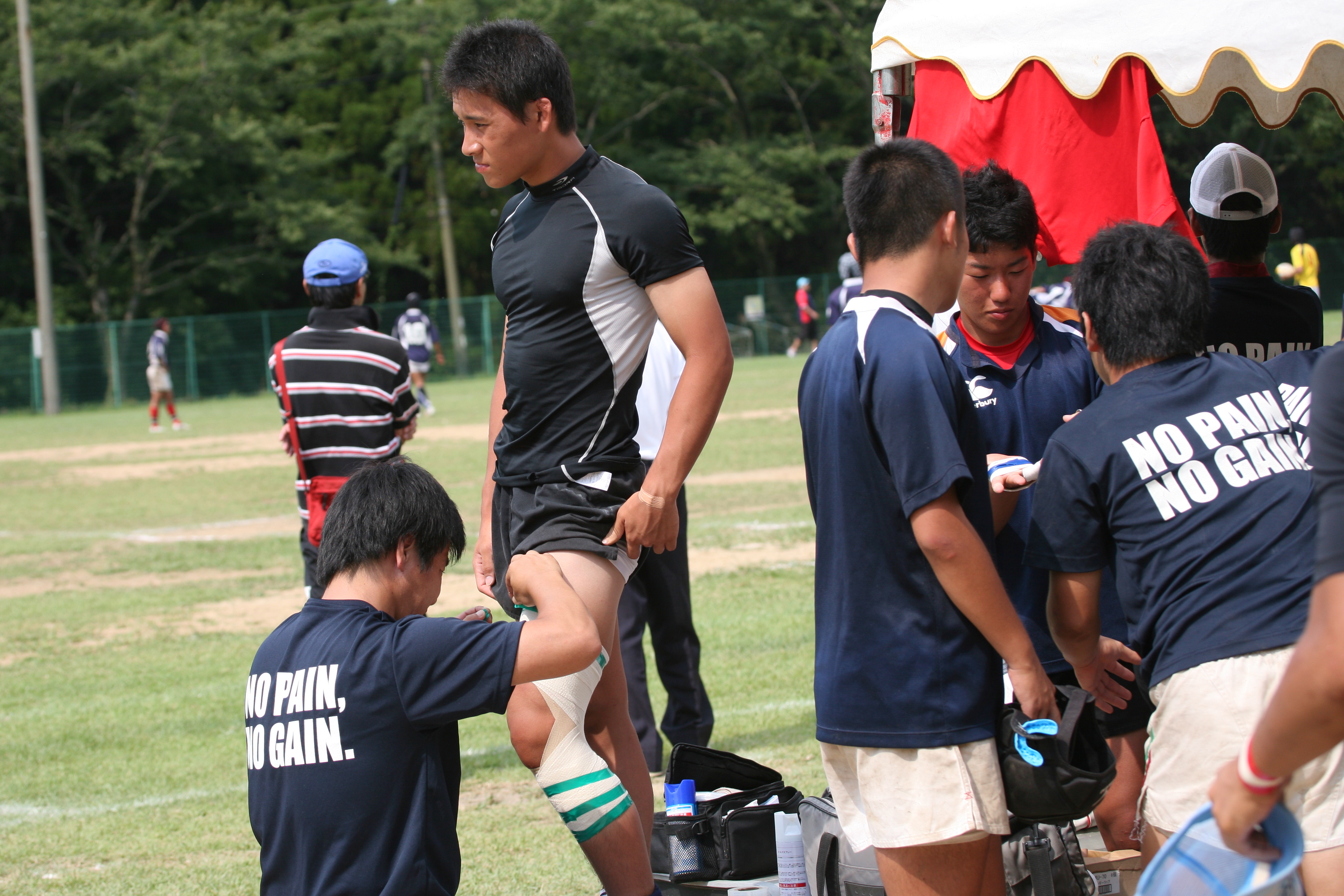 http://kokura-rugby.sakura.ne.jp/2011.8.13-1.JPG
