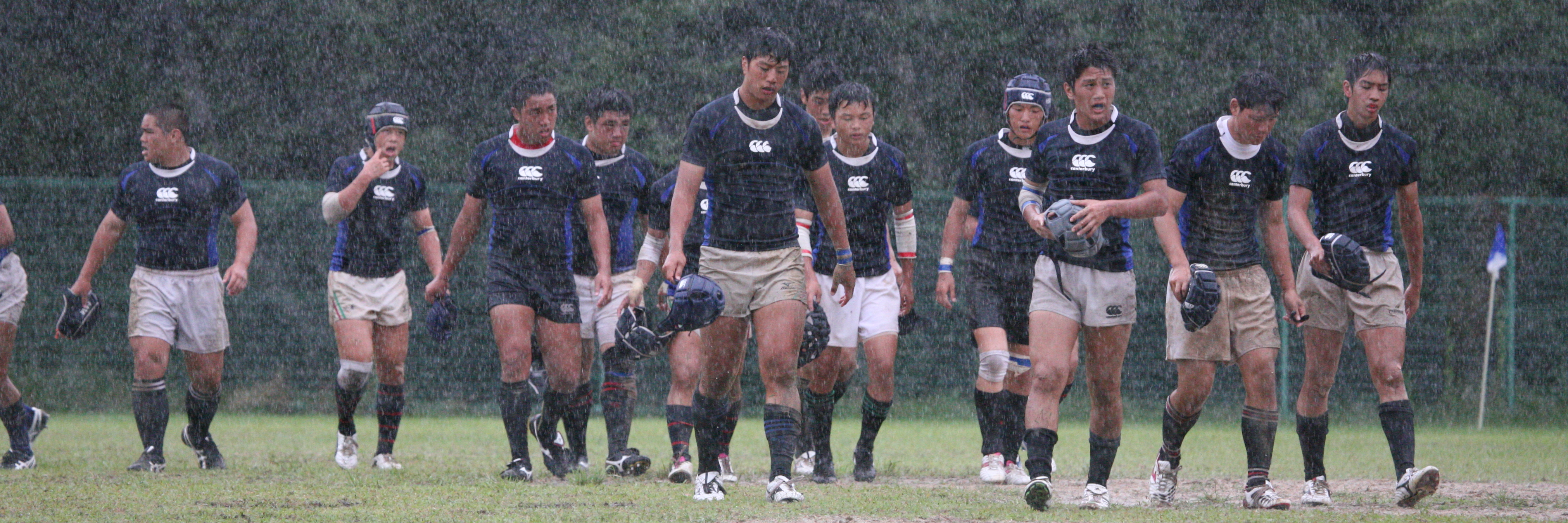 http://kokura-rugby.sakura.ne.jp/2011.8.14-A.JPG
