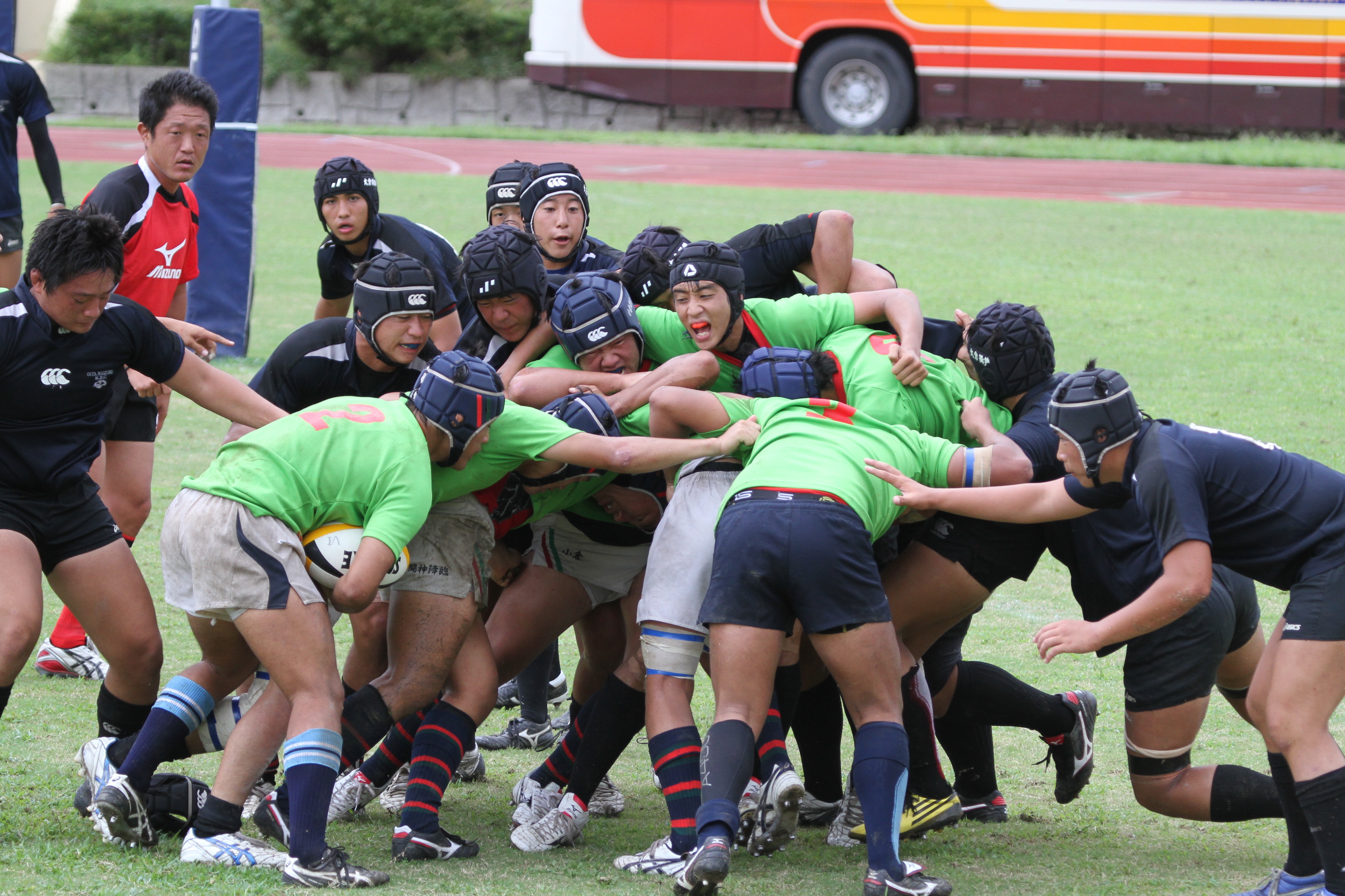 http://kokura-rugby.sakura.ne.jp/2011.9.19-16.JPG