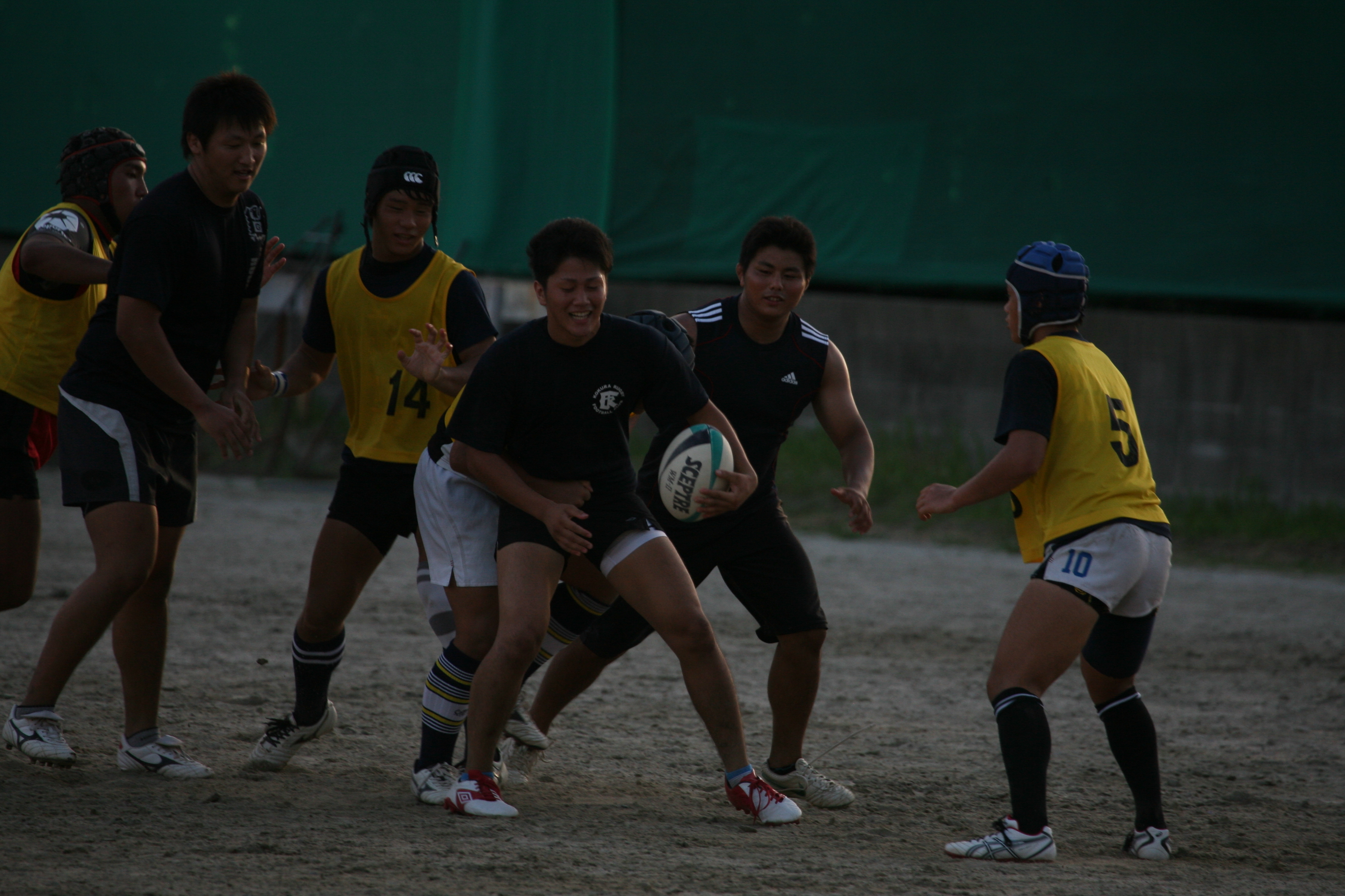 http://kokura-rugby.sakura.ne.jp/2012.8.1-7.JPG