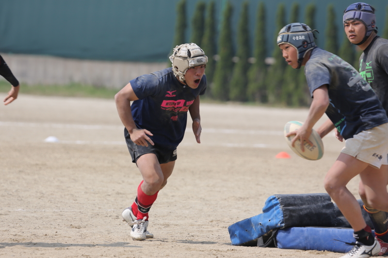 http://kokura-rugby.sakura.ne.jp/2013.3.24-7.JPG