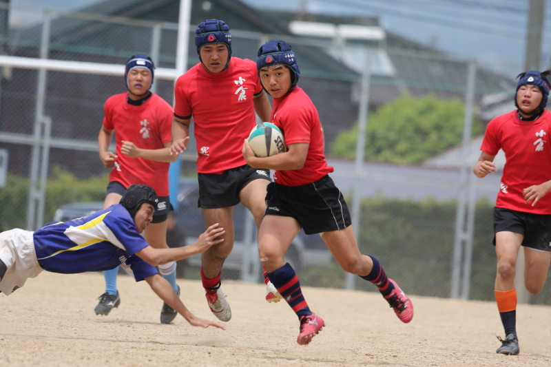 http://kokura-rugby.sakura.ne.jp/2014.5.4-22.JPG