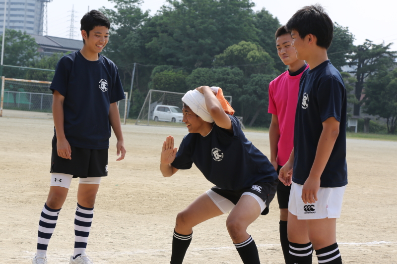 http://kokura-rugby.sakura.ne.jp/2014.6.15-23.JPG