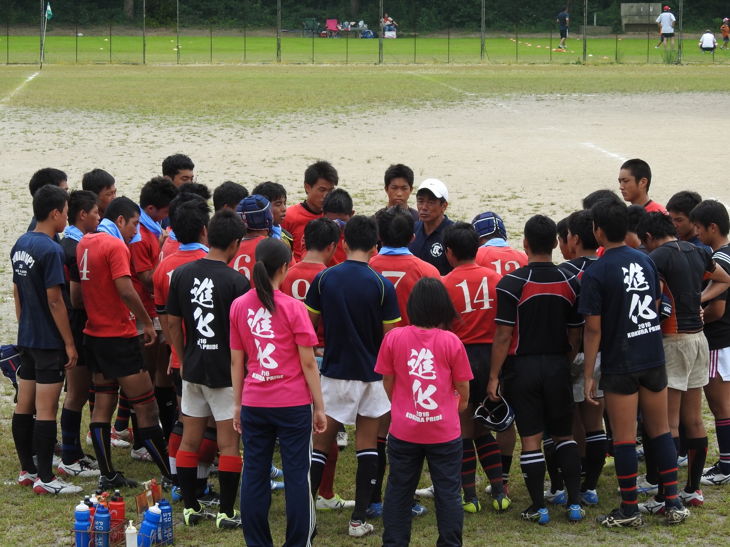 http://kokura-rugby.sakura.ne.jp/4DSCN4204_xlarge.JPG