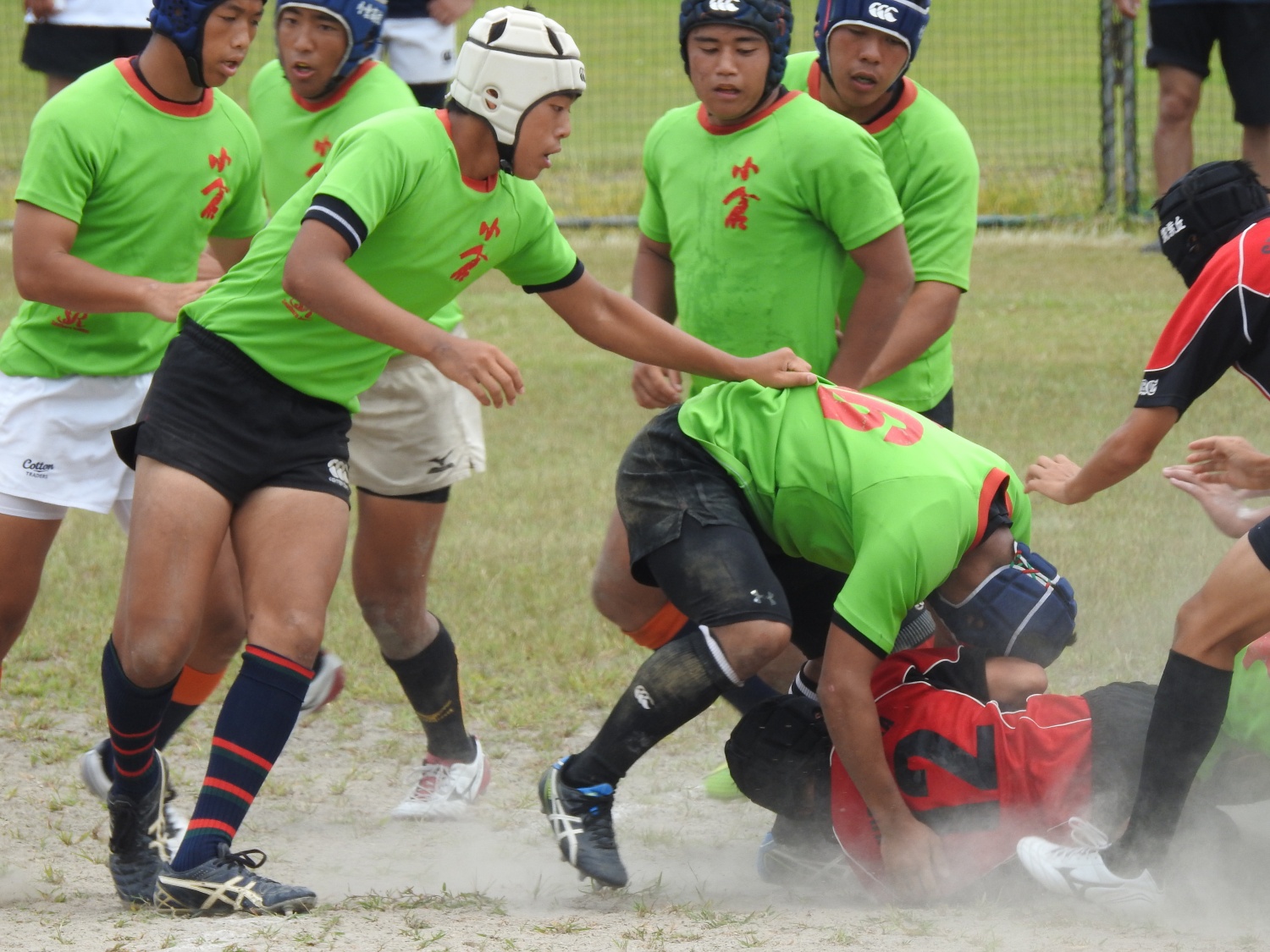 http://kokura-rugby.sakura.ne.jp/6DSCN4339_xlarge.JPG