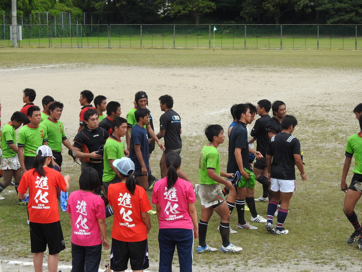 http://kokura-rugby.sakura.ne.jp/9DSCN4557_xlarge.JPG