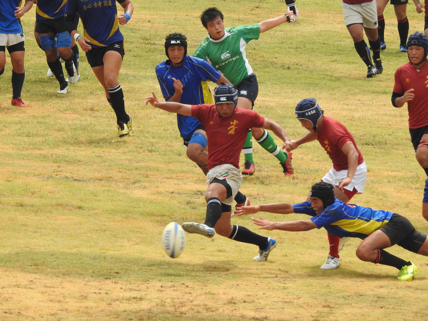 http://kokura-rugby.sakura.ne.jp/DSCN7884_xlarge.JPG