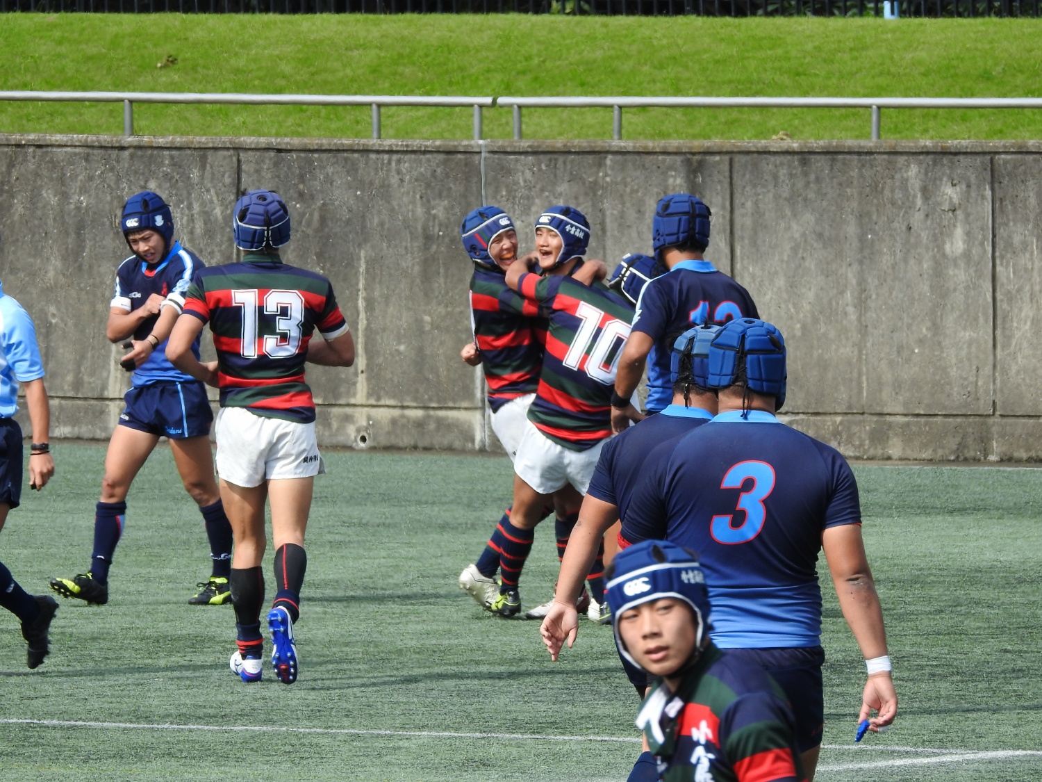 http://kokura-rugby.sakura.ne.jp/DSCN8182_xlarge.JPG