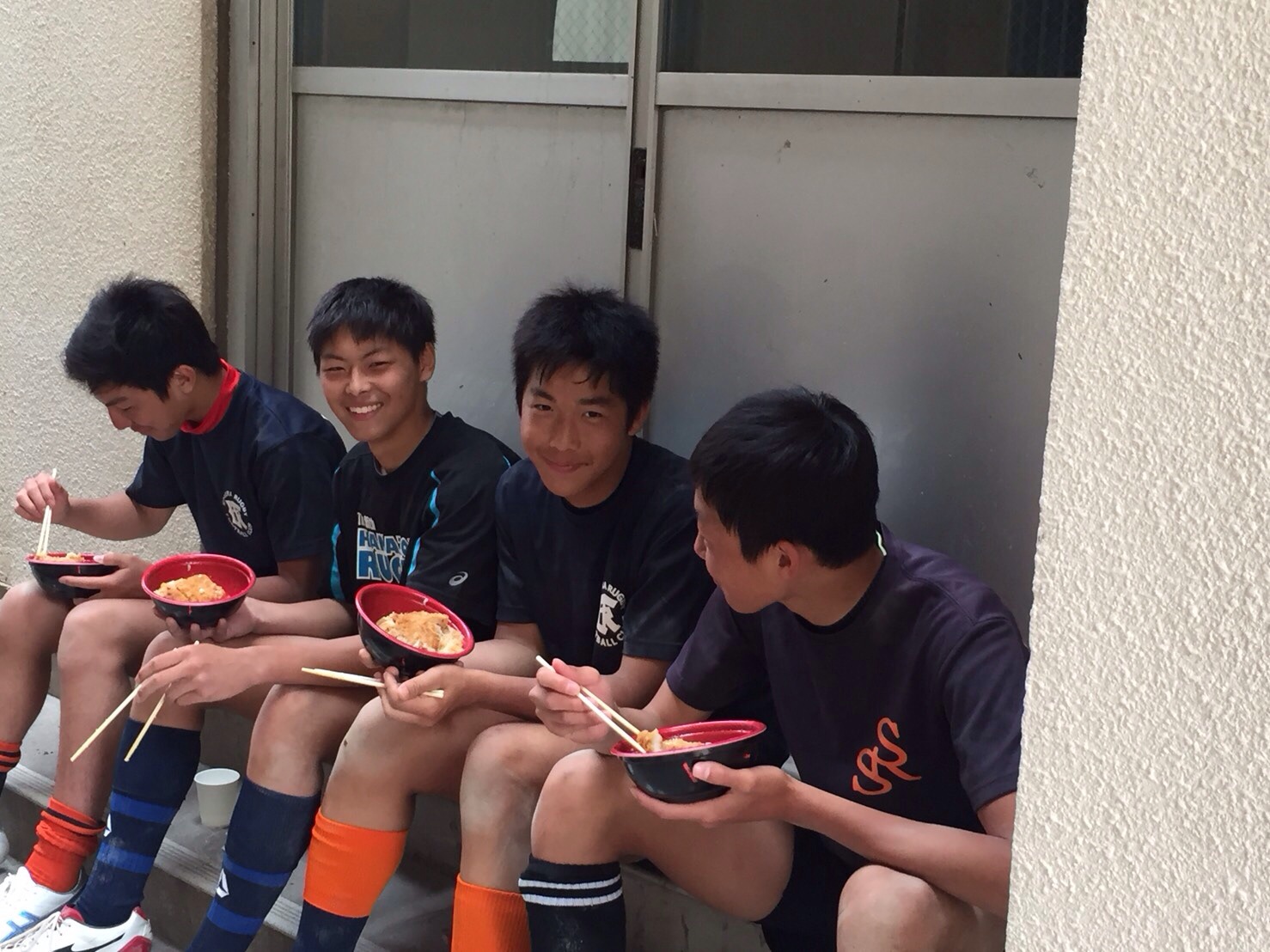 http://kokura-rugby.sakura.ne.jp/S__3629116.jpg