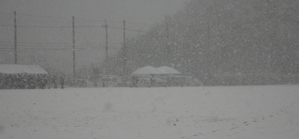 2011.1.30降雪中止ＨＰ.JPG